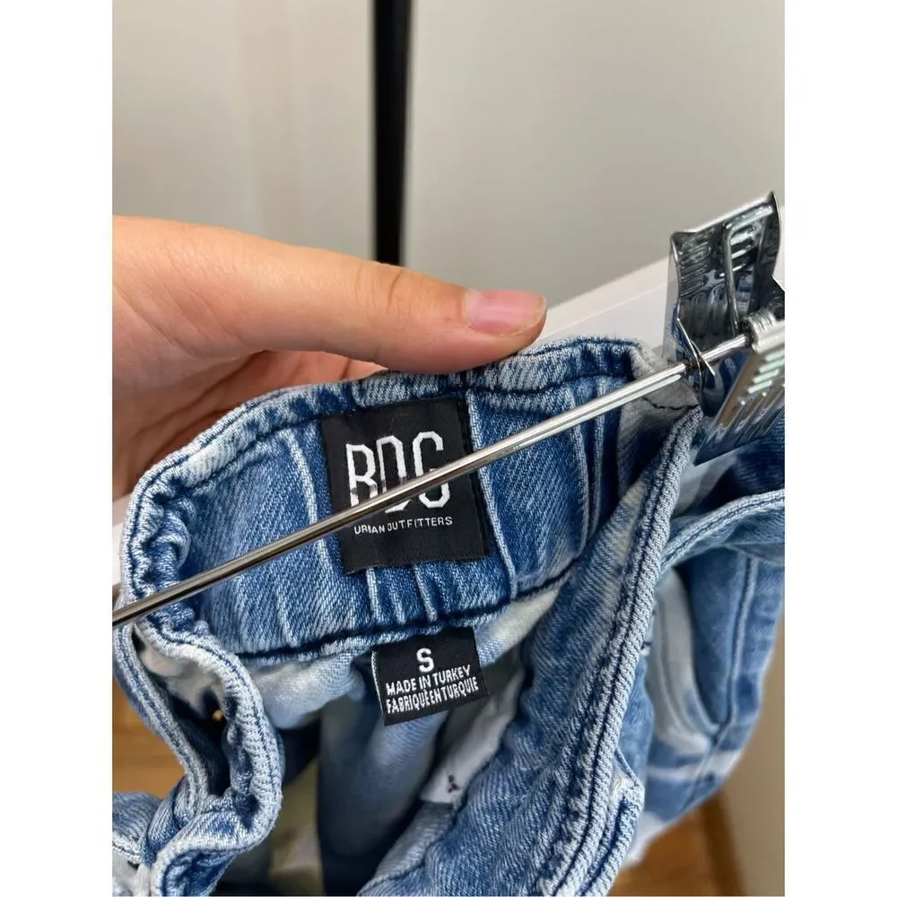OU - BDG Polly Bleached Denim Mini Skirt